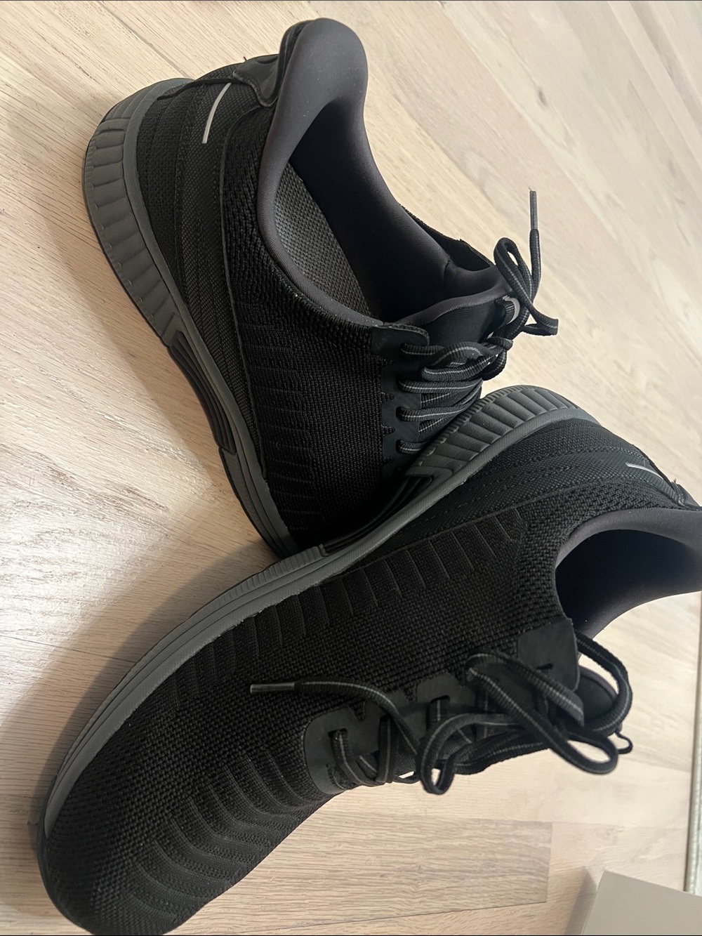 Orthofeet Black Knit Athletic Sneakers 11 wide
